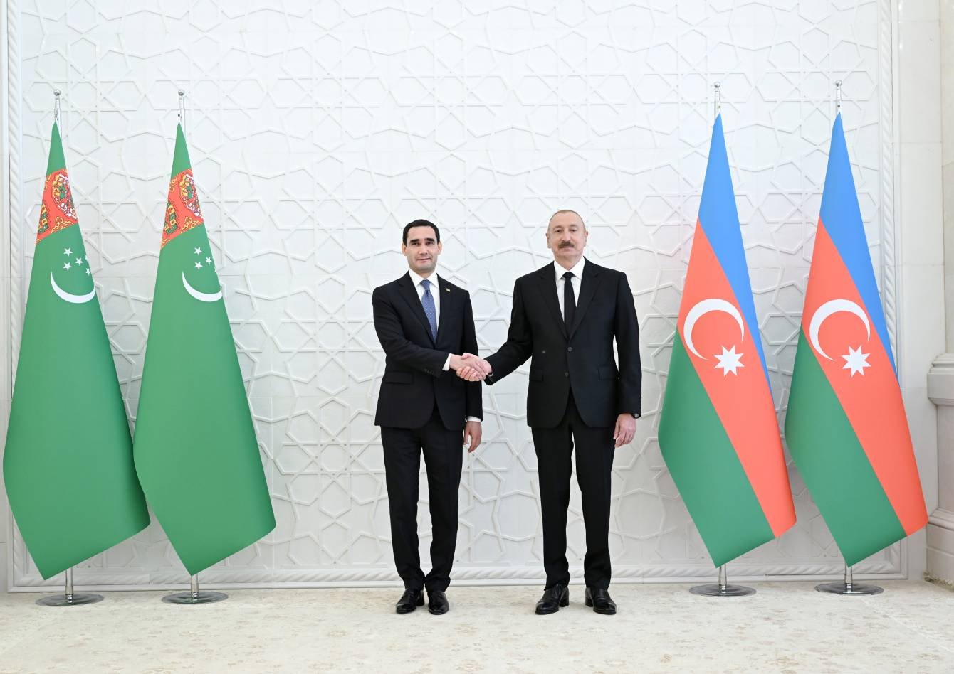 Diplomatik Münasibətlərin Otuz İlliyi