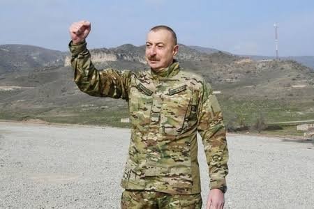 İlham Əliyev: Güclü Ordu Dövlətin Zəmanətidir