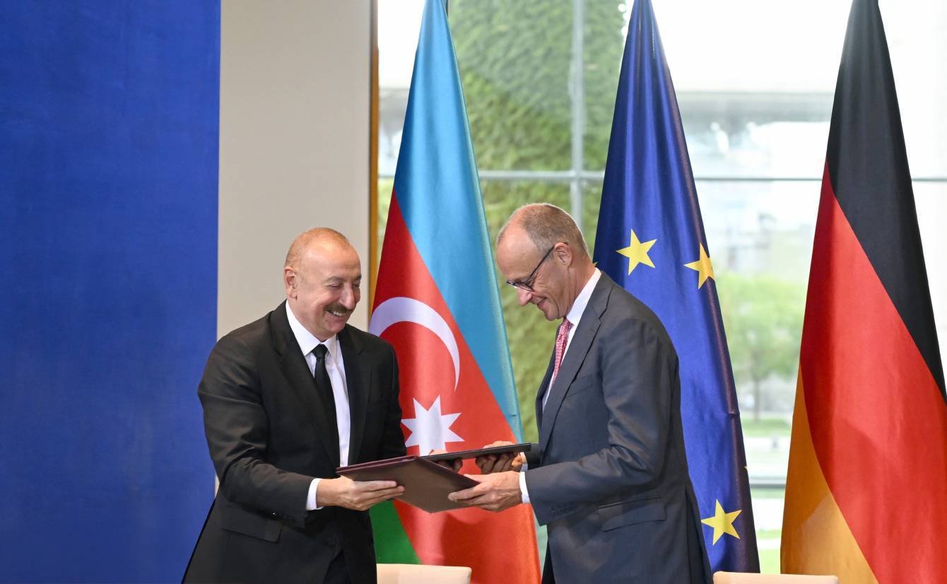 Azərbaycanın Tranzit Potensialı: Orta Asiya-Avropa Körpüsünün Strateji Əhəmiyyəti